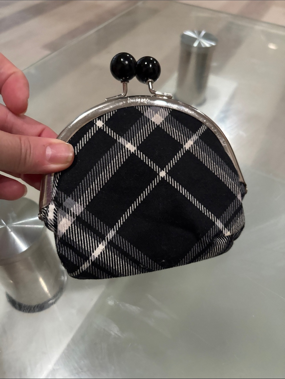 Thirty One 31 Double Pinch Coin Purse Black and White Plaid Kisslock